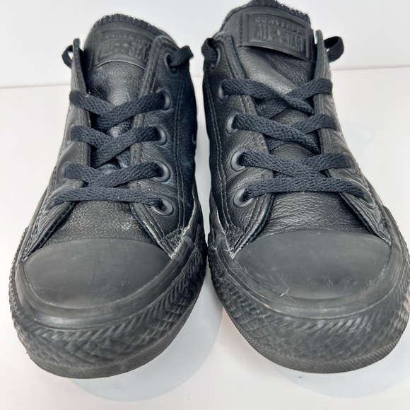 Converse Chuck Taylor All Star Leather Low Top Sneaker, 6, Classic Shoe - Picture 2 of 10